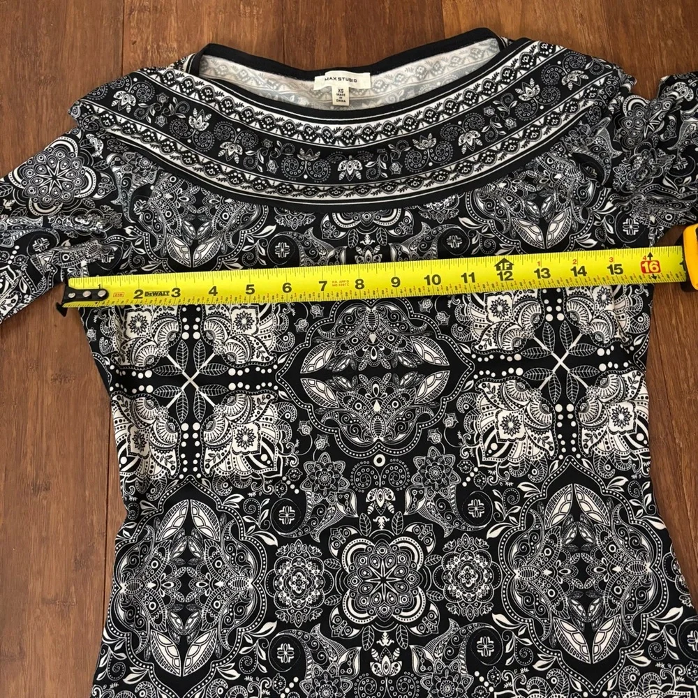 Max Studio NWOT Black & White Intricate Tile Print Mini Dress Size XS